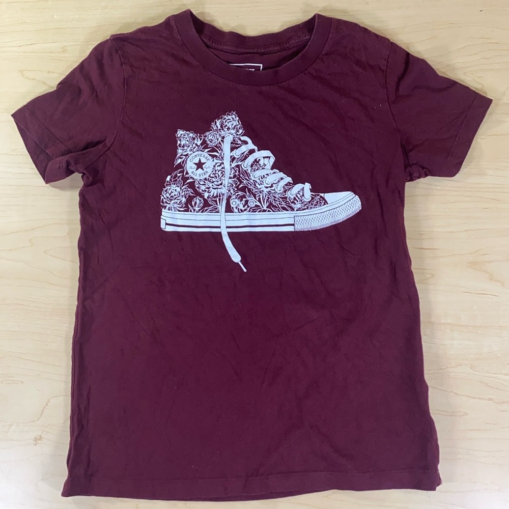 Converse size XS Graphic T-Shirt Burgundy